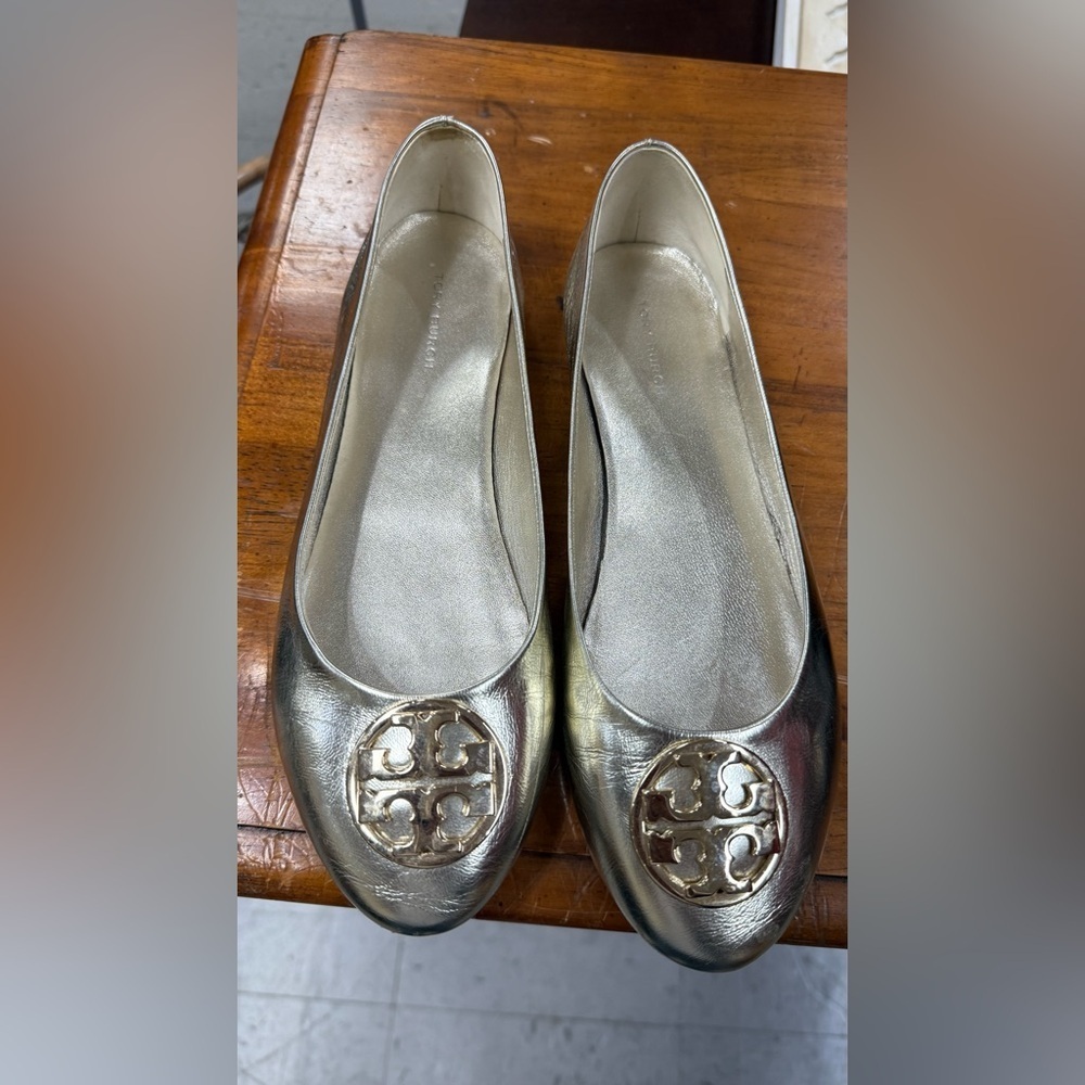 Tory Burch Metallic Gold Flats with gold logo - Picture 2 of 7